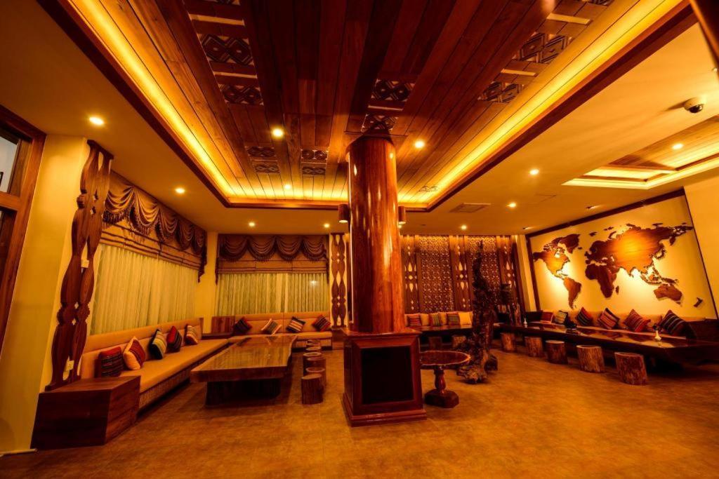 Hotel Thipaw Hsipaw Esterno foto