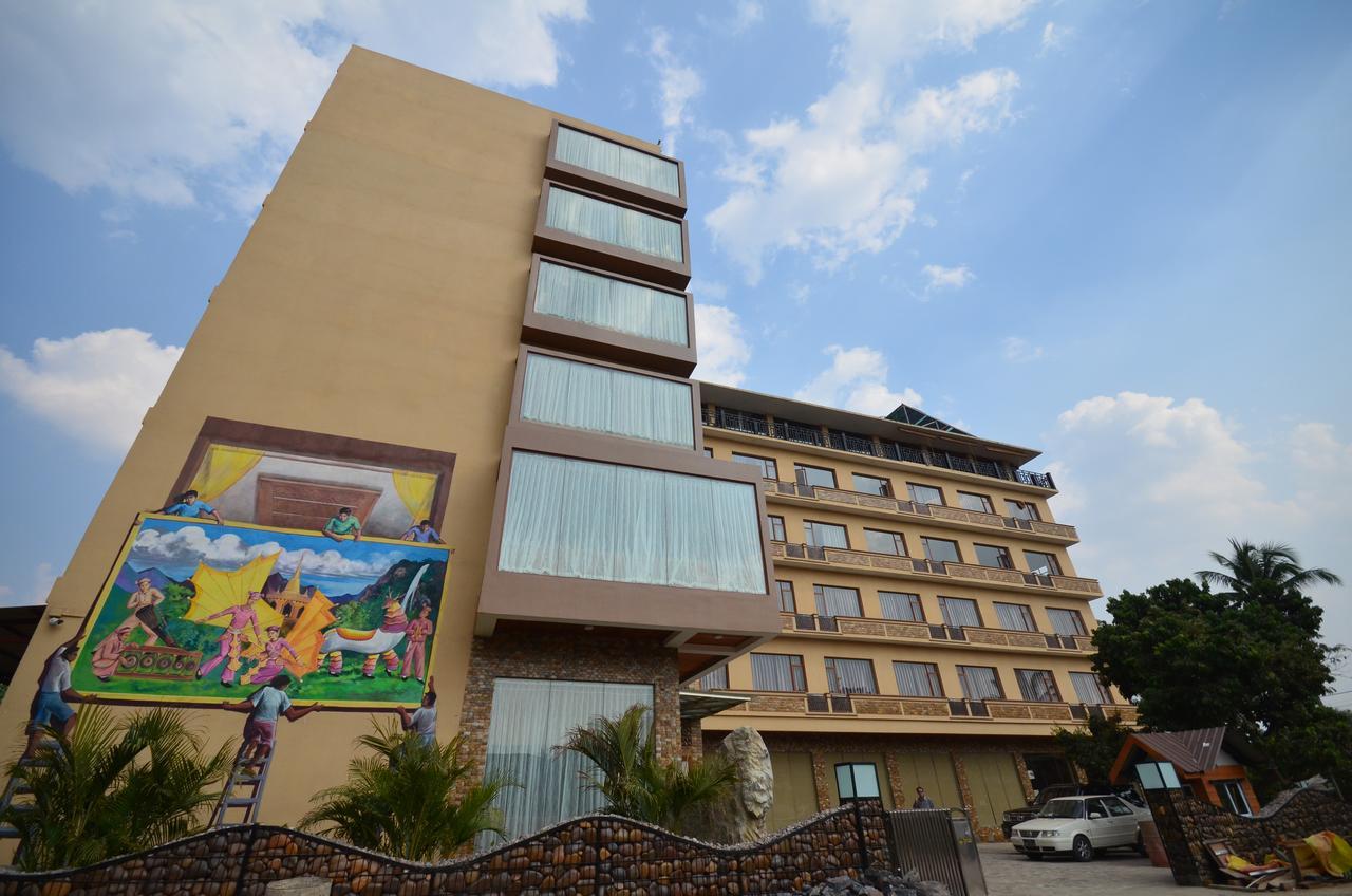 Hotel Thipaw Hsipaw Esterno foto