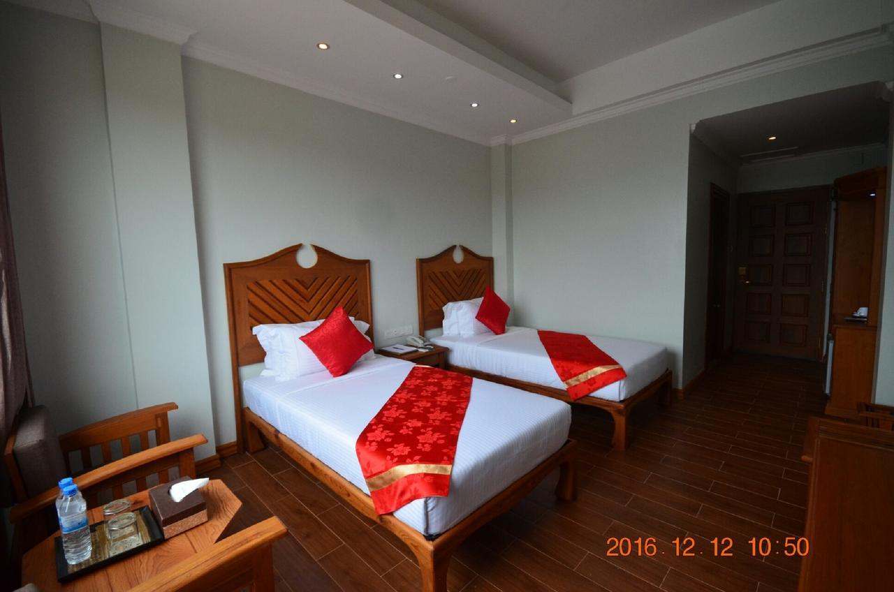 Hotel Thipaw Hsipaw Esterno foto