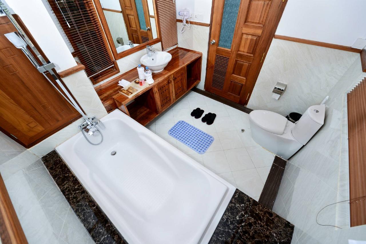 Hotel Thipaw Hsipaw Esterno foto