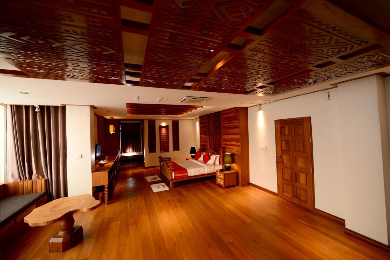Hotel Thipaw Hsipaw Esterno foto