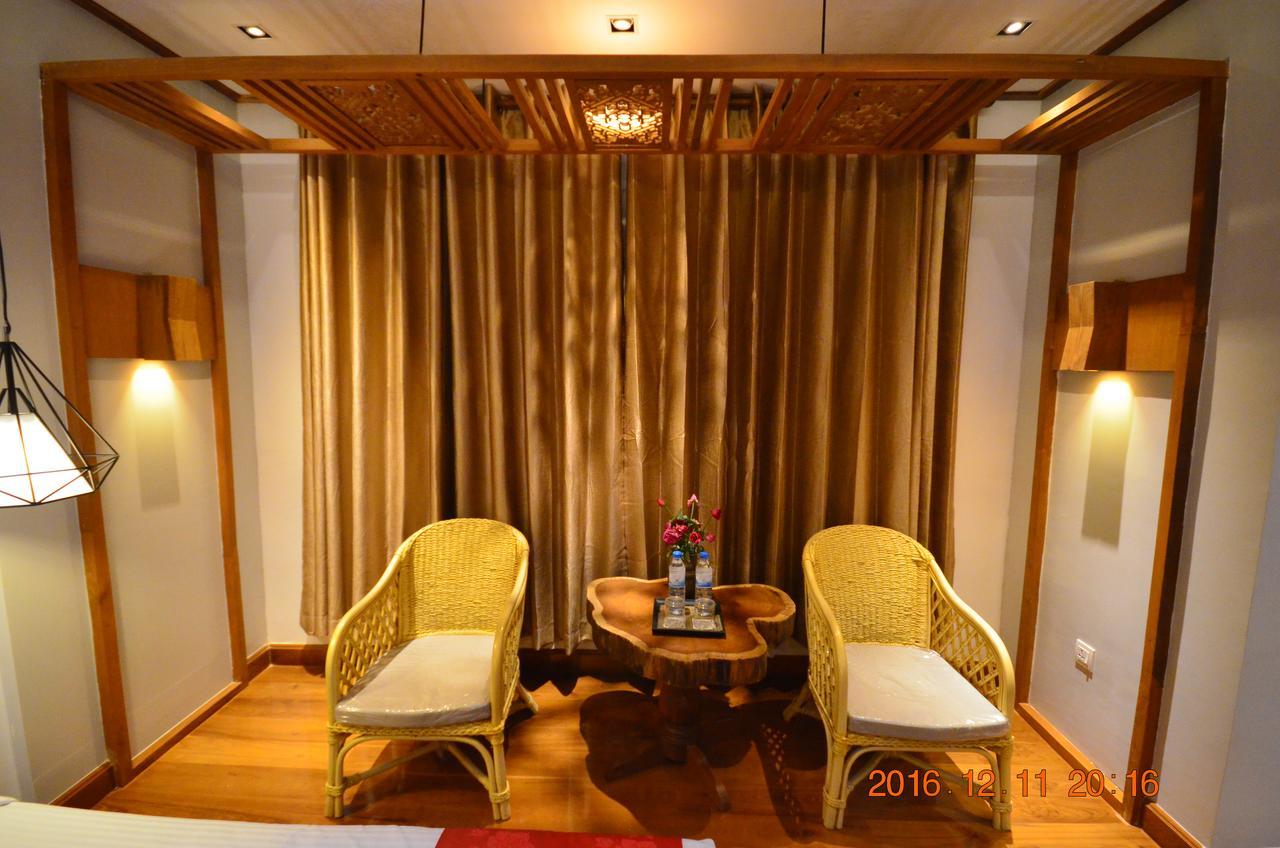 Hotel Thipaw Hsipaw Esterno foto